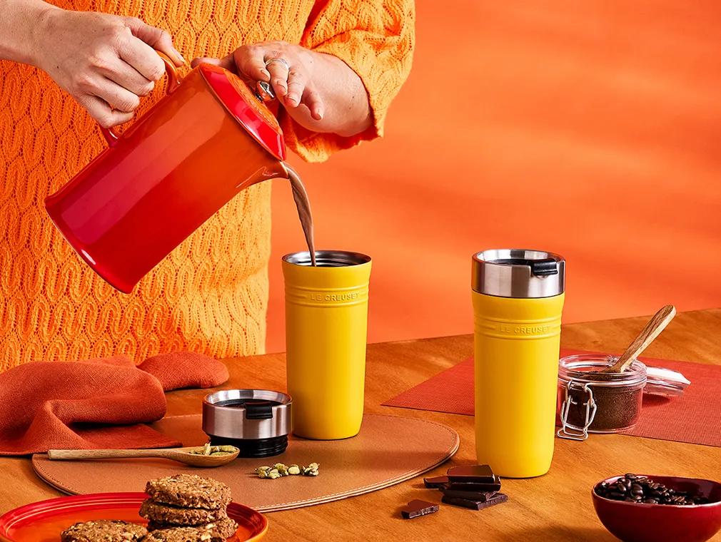 Kaffe med mørk chokolade og kardemomme