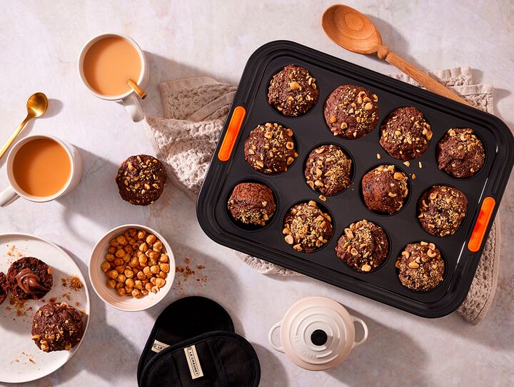 Muffins med hasselnødder og chokolade